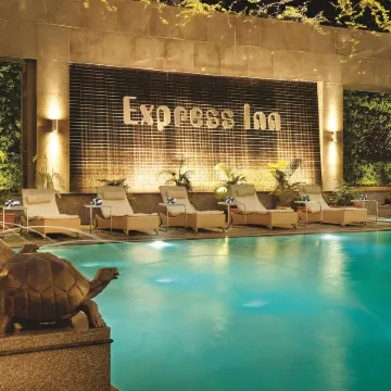 Express Inn the Business Luxury Hotel