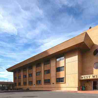 Peppermill Resort Spa Casino Hotel Exterior