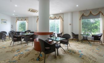 Binjiang Hotel