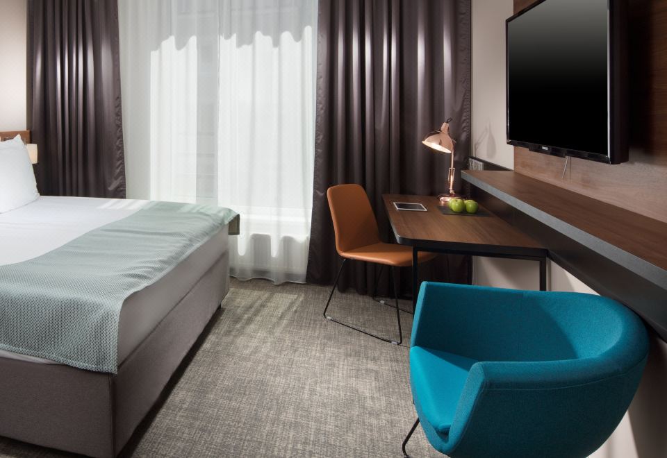 Holiday Inn Prague Congress CentreOver view