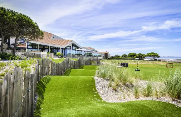 美憬閣拉羅謝爾大露台水療酒店