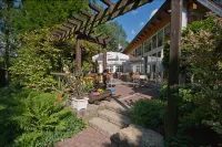 Land-Gut-Hotel Zur Lochmühle Hotels near Eisenbahnverein Hartmannsdorf e.V.