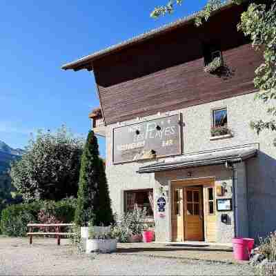 Logis Hotel les Playes Hotel Exterior