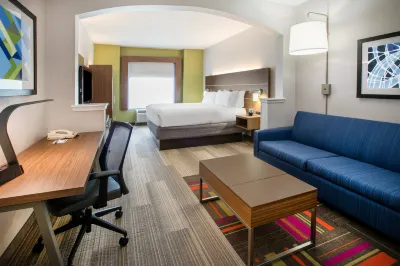 Holiday Inn Express & Suites Dallas - Grand Prairie I-20