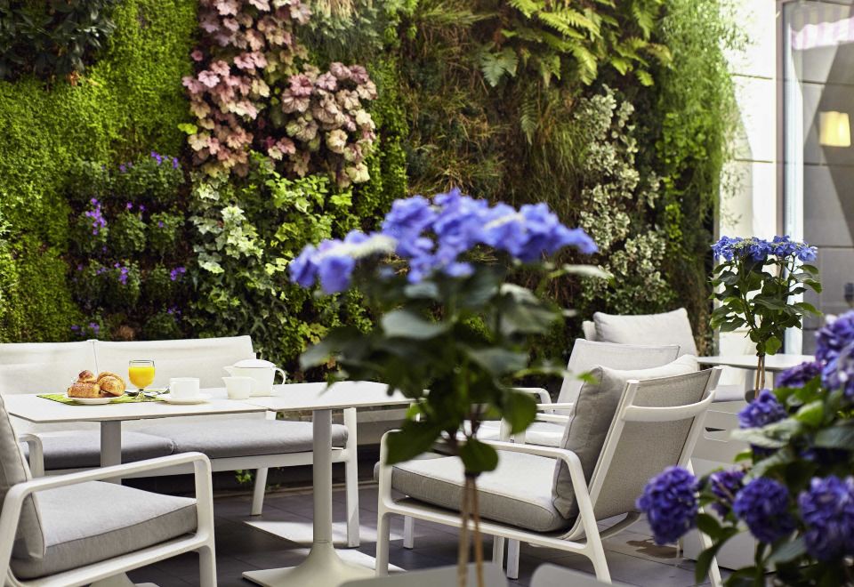 머큐어 파리 오페라 가르니에