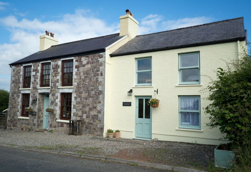 Black Mountain View Self Contained Guest Accommodation - Housity
