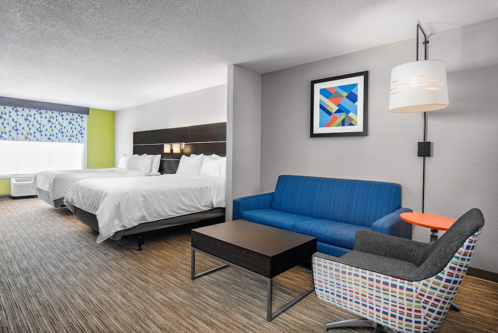 Holiday Inn Express Hotel & Suites Altoona-Des Moines, an Ihg Hotel