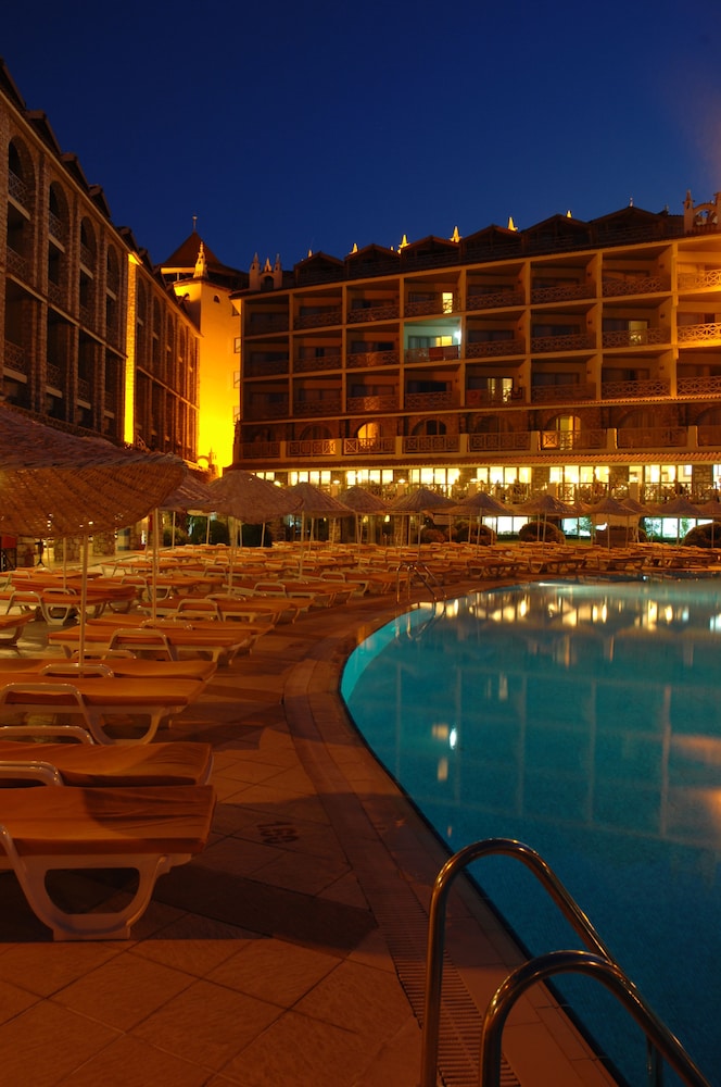 Martı La Perla (Sadece Yetişkin) (Marti La Perla Hotel - All Inclusive - Adult Only)