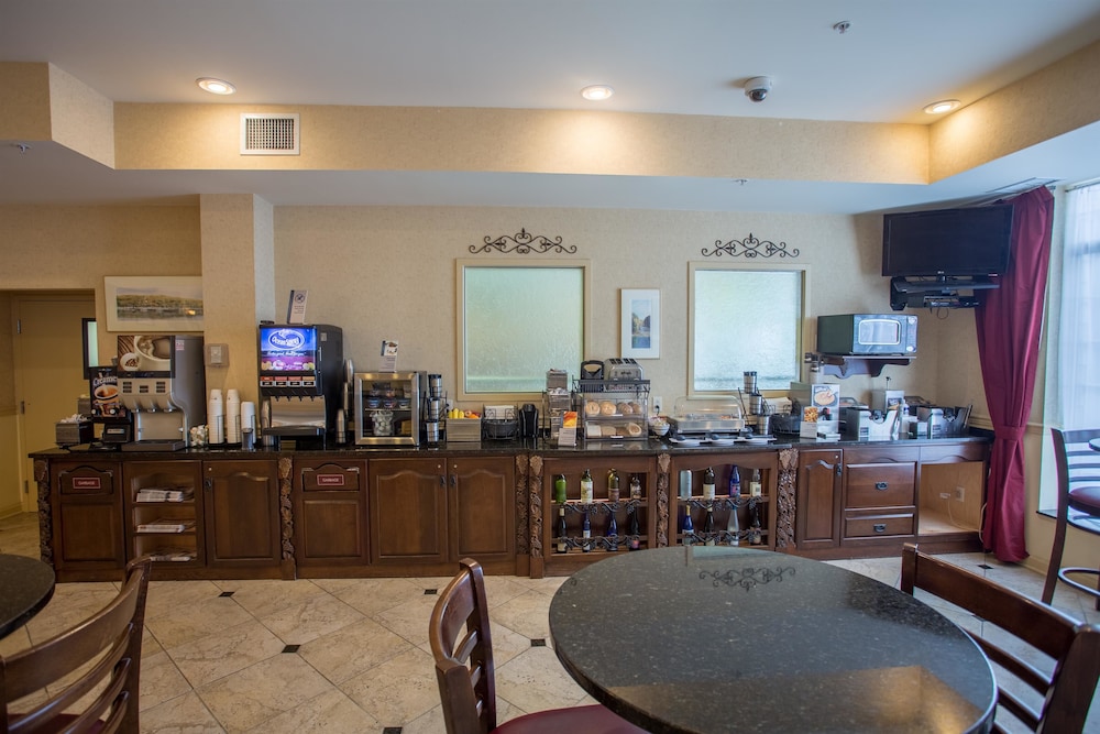 Best Western Plus Vineyard Inn & Suites