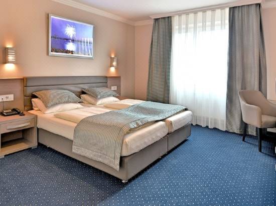 St Joseph Hotel Hamburg Reeperbahn St Pauli Kiez Reviews For 3 Star Hotels In Hamburg Trip Com