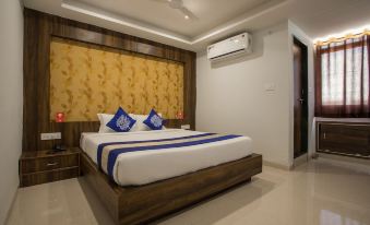OYO 9719 Hotel Relax Inn