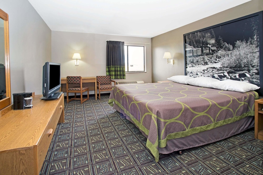 Super 8 by Wyndham Fort Collins