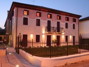 Villa Giotto Luxury Suite & Apartments