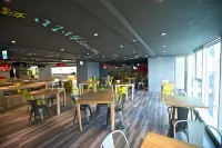 FX Hotel Kaohsiung - breakfast