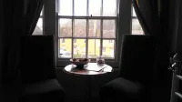 Phelips Arms - homestay