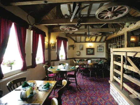 Malt House Отели в г. Falfield