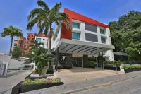 Washington Plaza