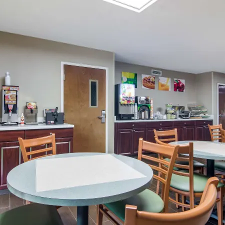 Quality Inn & Suites Canton, GA