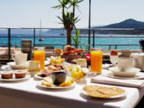 佩爾拉羅莎酒店 利勒魯斯酒店