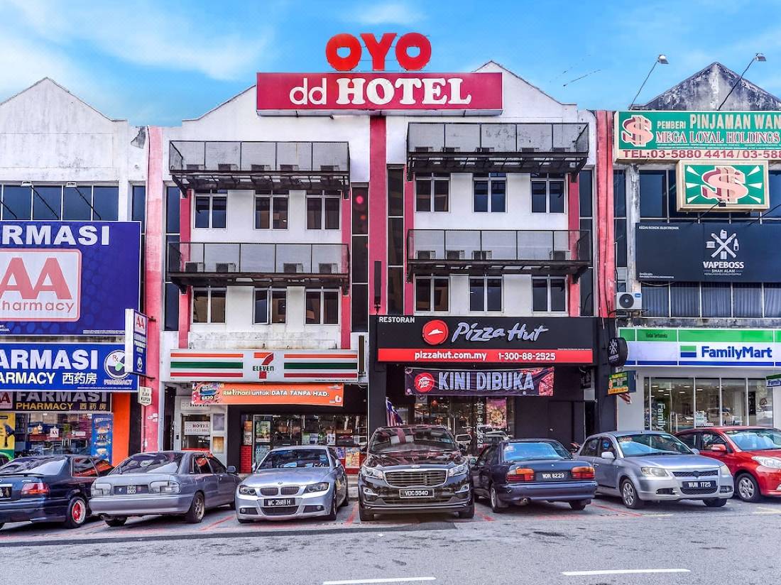 Oyo 530 Dd Hotel Shah Alam Updated 2022 Room Price Reviews Deals Trip Com
