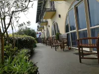 299 on Devon West Hotels in Kaitake
