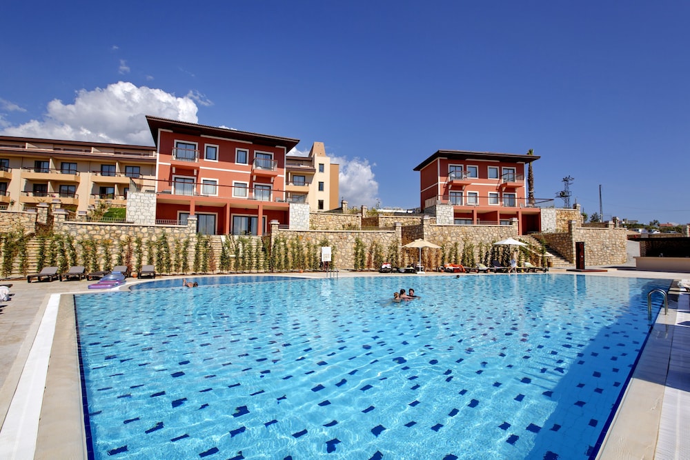 Royal Teos Thermal Resort Clinic & Spa