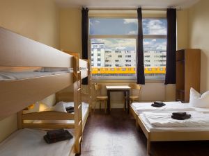 acama Kreuzberg Hotel + Hostel