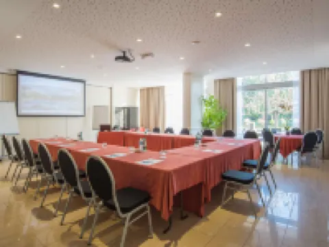 Best Western Sevan Parc Hotel Hotels in Pertuis