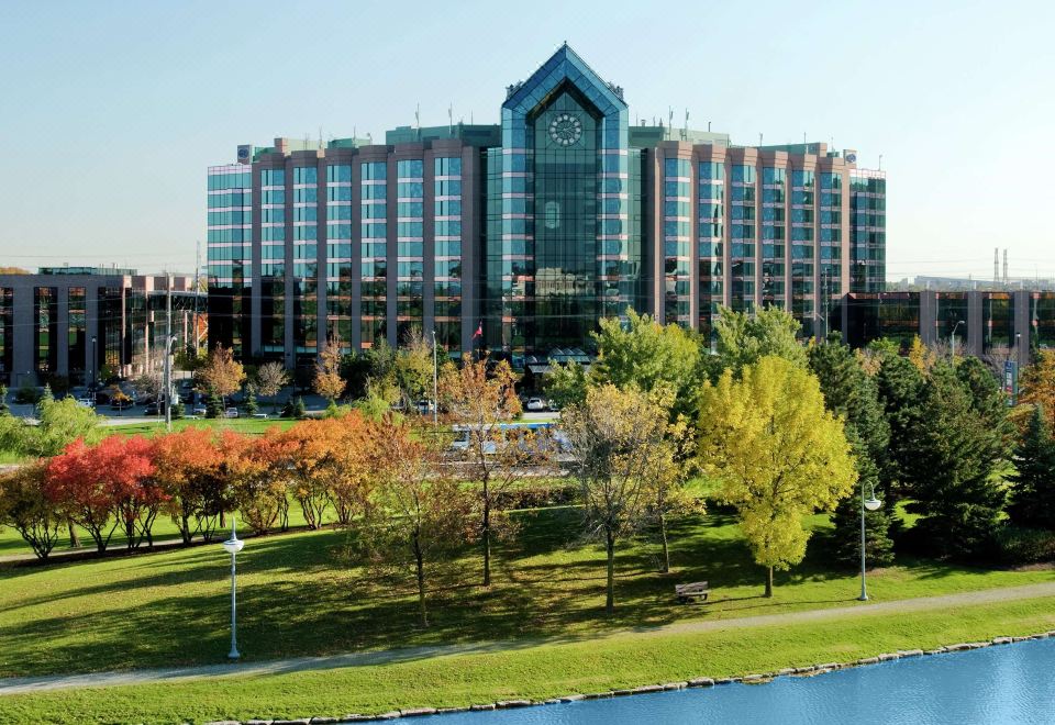 4. Hilton T..