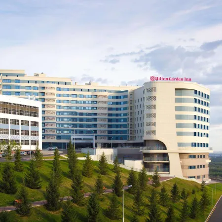 Хиллс Гарден (ex. Hilton Garden Inn Ufa RiversideХиллс Гарден, бывший Хилтон Гарден Инн Уфа Риверсайд)