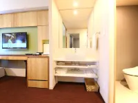 Hotel Gracery Shinjuku Hotels near Ruby Palace Spa