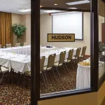 Radisson Hotel Bismarck - واي فاي