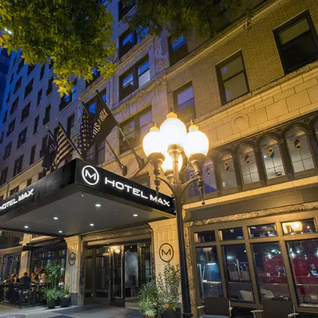 Hotel Max Отели рядом с достопримечательностью «Фремонт Тролль»
