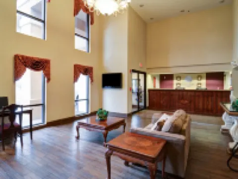 Quality Inn & Suites Pine Bluff Hotels in Pine Bluff