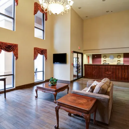 Quality Inn & Suites Pine Bluff