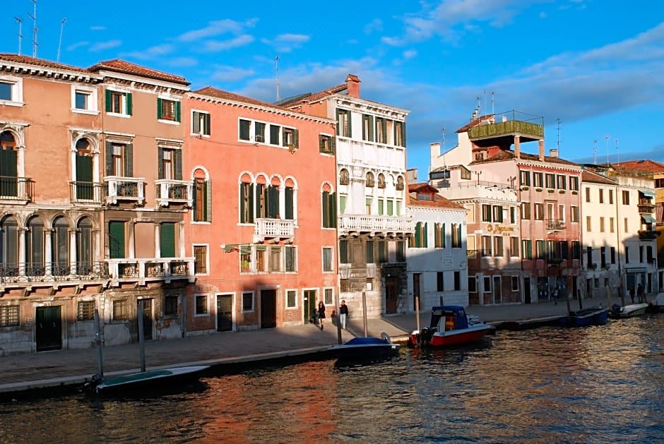 Palazzo Cendon Piano Antico(Venice): 2022 Room Price Deals-Review | Trip.com