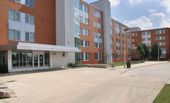 Residence & Conference Centre - Brampton