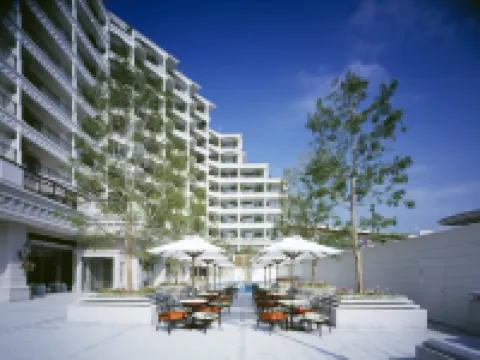 โรงแรมลา สวีท โกเบ ฮาร์เบอร์แลนด์ โรงแรมในโกเบ