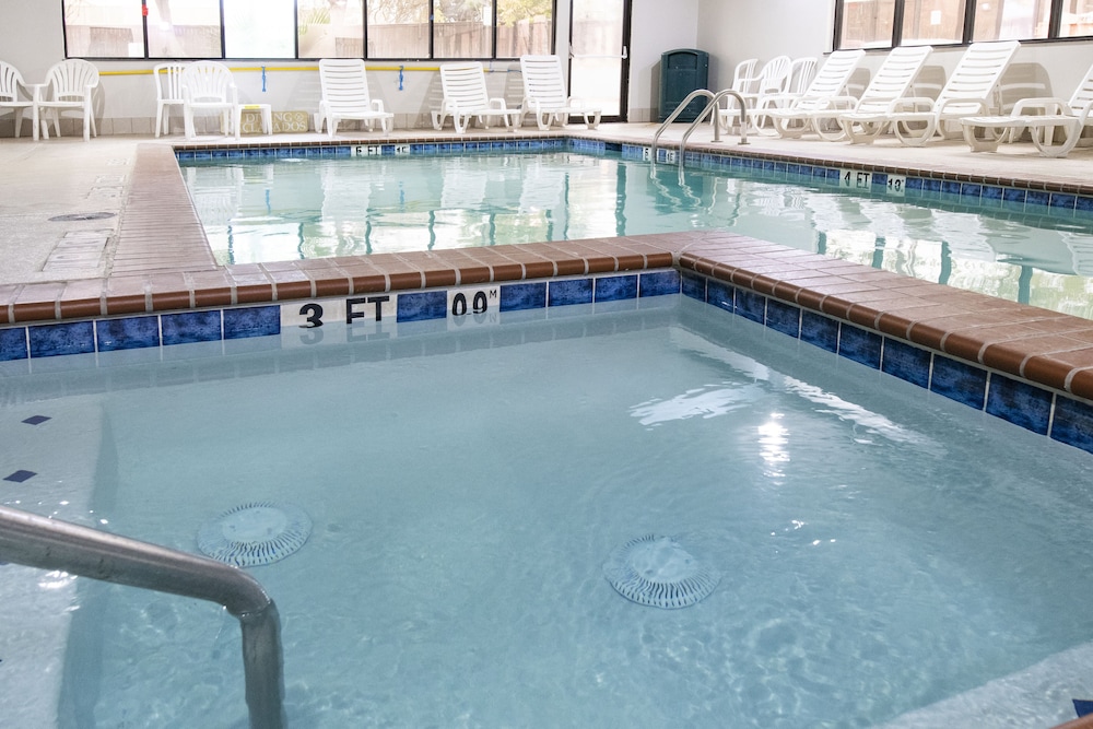 Comfort Inn & Suites Near Medical Center