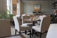 Olde Harbour Inn - Parvekkeita