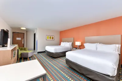 Holiday Inn Express Albuquerque N - Bernalillo Hotel dekat Coronado Campground