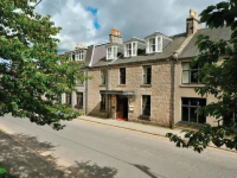 Balmoral Arms Hotels in Ballater