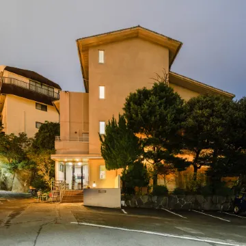 ATAMI KAKUREZATO（Atami Retreat）