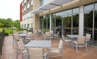 Holiday Inn Express & Suites Oswego