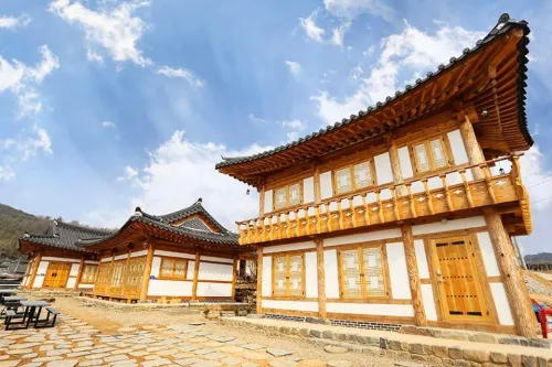 Iksan Geummagwan Pension Hotels in Iksan-Si