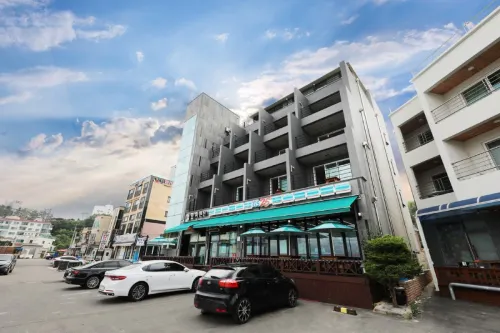 Yangyang Flora Pension