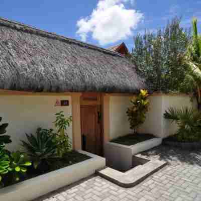 Oasis Villas by Fine & Country Hotel Exterior