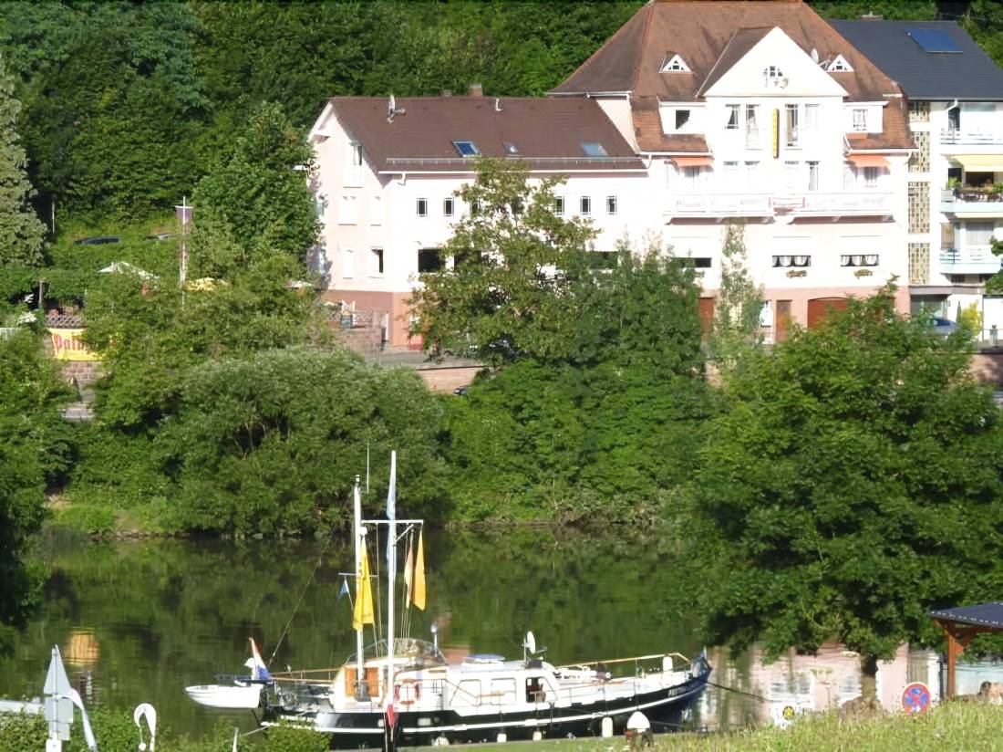 Goldener Anker-Neckar-Odenwald-Kreis Updated 2022 Room Price-Reviews &  Deals | Trip.com