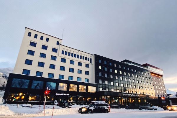 hotel grand royal) 挪威,诺尔兰郡,纳尔维克,kongensgate 64显示地图