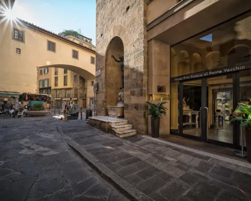 B&B Hotel Firenze Pitti Palace Al Ponte Vecchio Hotels near Corridoio Vasariano